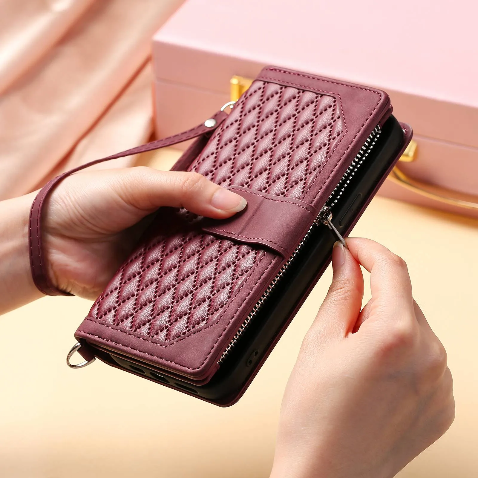 005 Style Phone Wallet Case For iPhone 12 6.1 inch / 12 Pro 6.1 inch, Card Holder Anti-drop PU Leather Rhombus Texture Zipper Pocket Phone Cover Stand with Strap