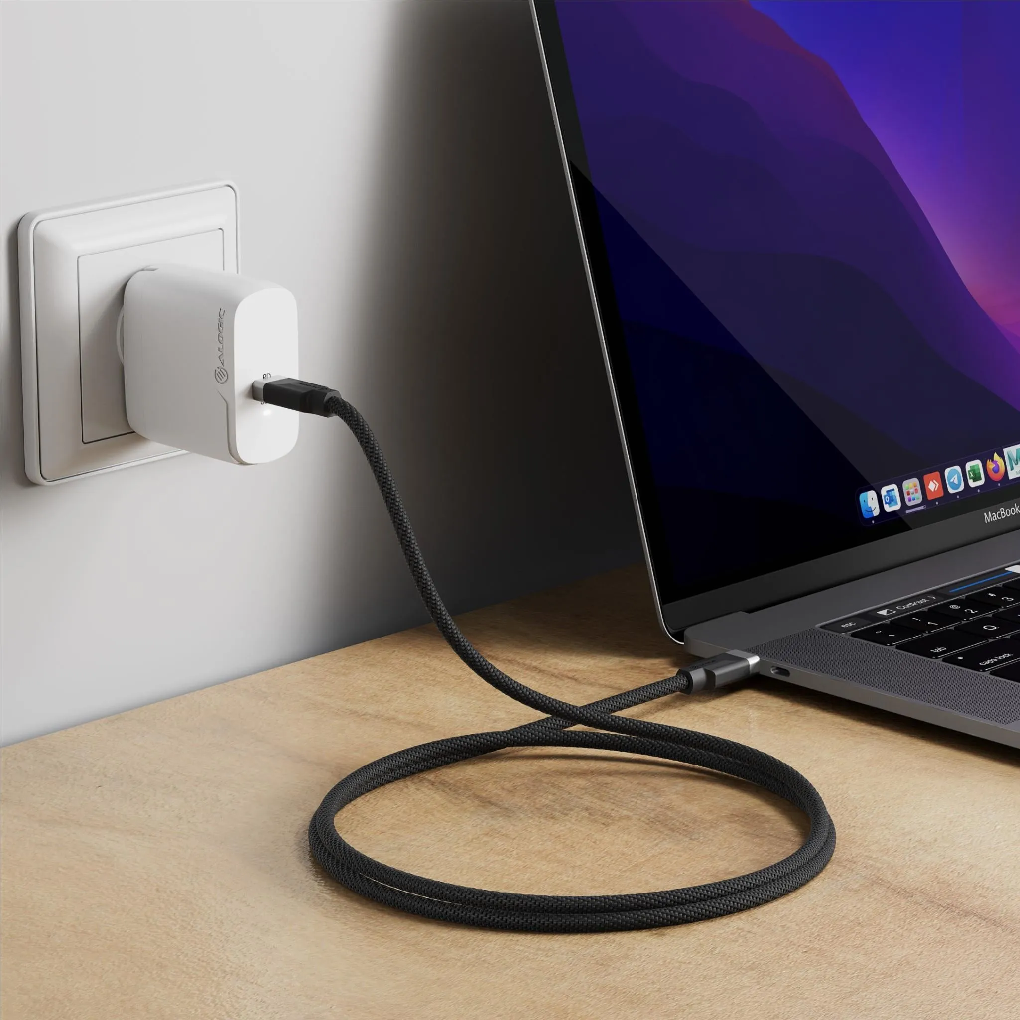 Alogic Fusion 240W USB-C to USB-C Cable 1m