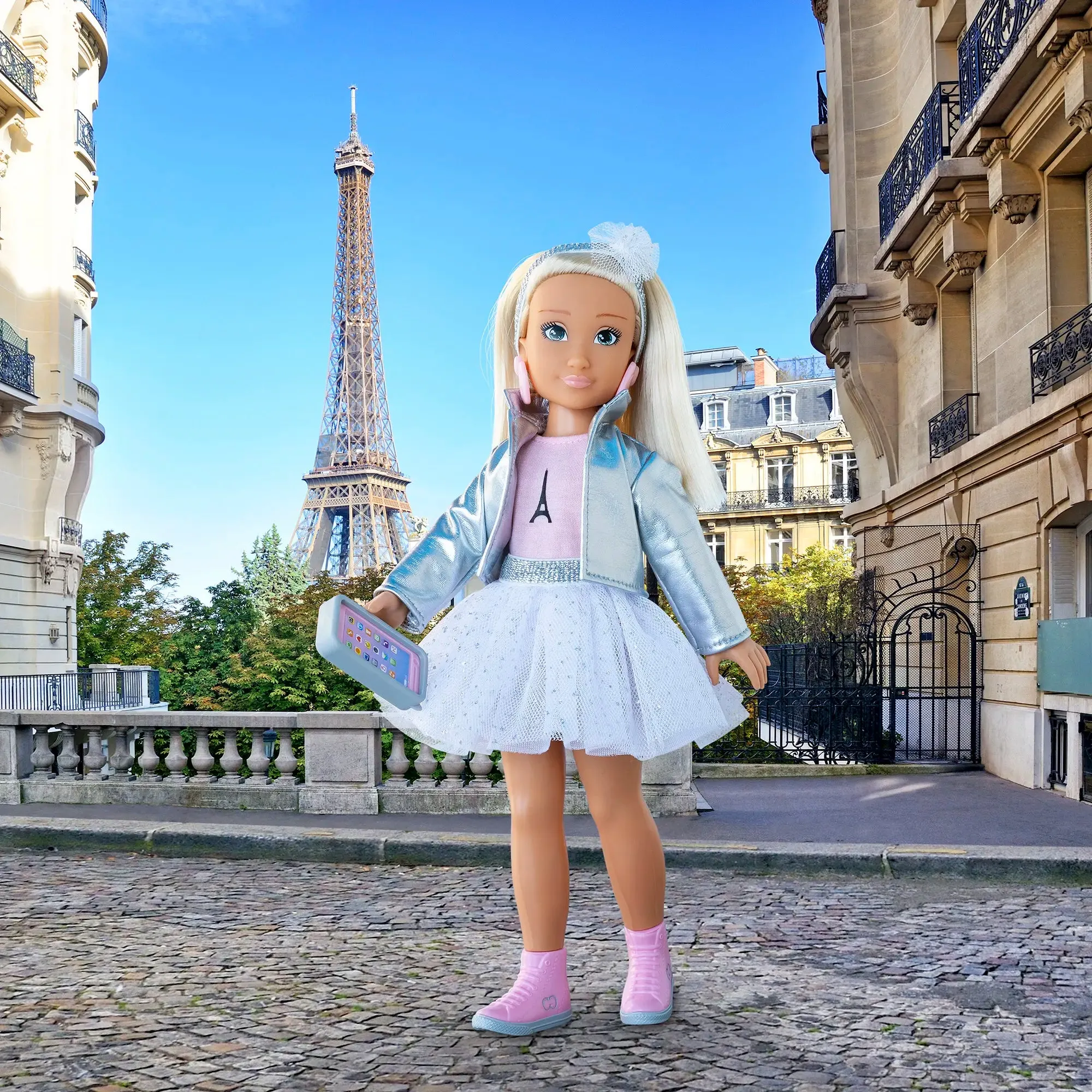 Corolle - Corolle Girls - Valentine Paris Set 11"