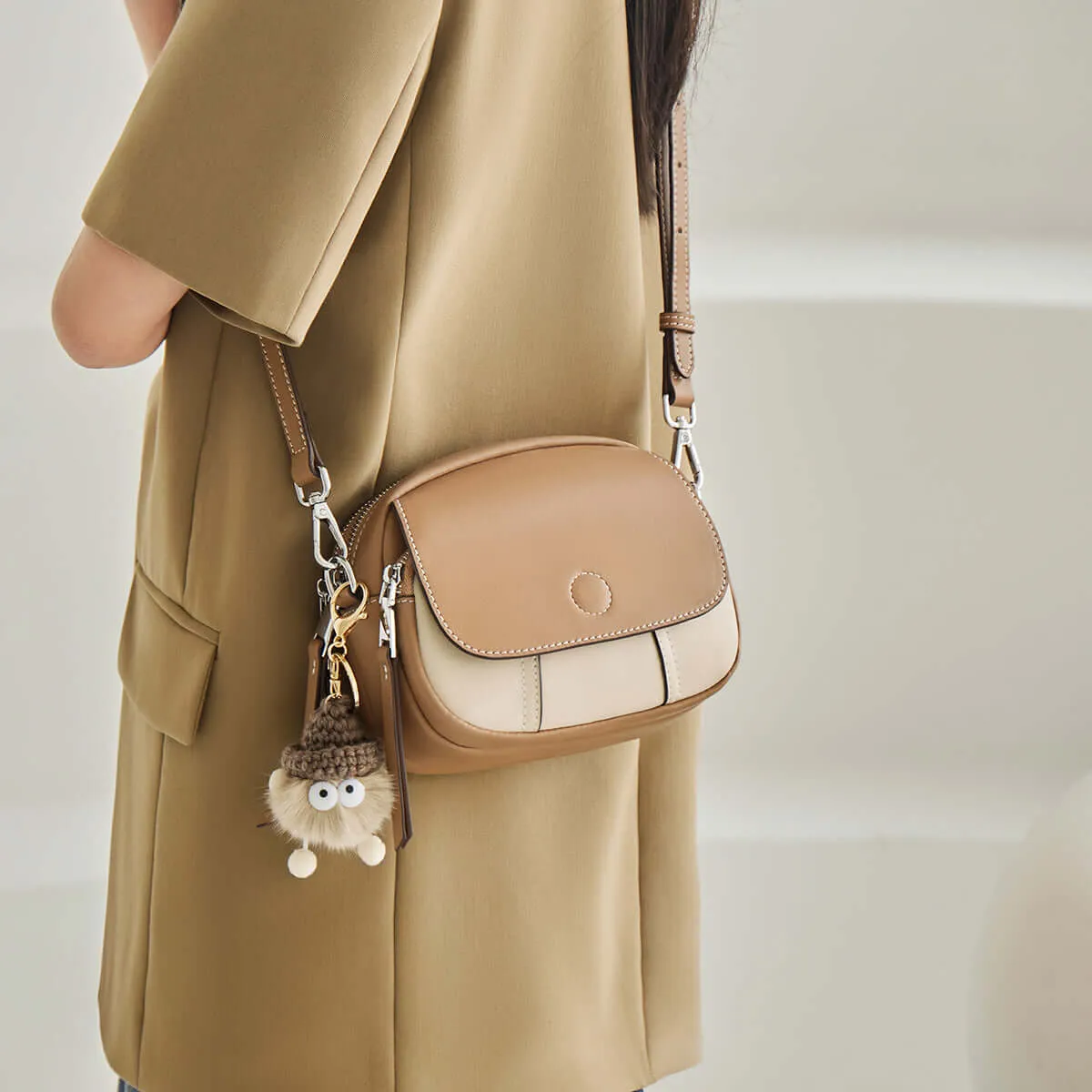 Cutesy Compact Leather Shoulder Bag