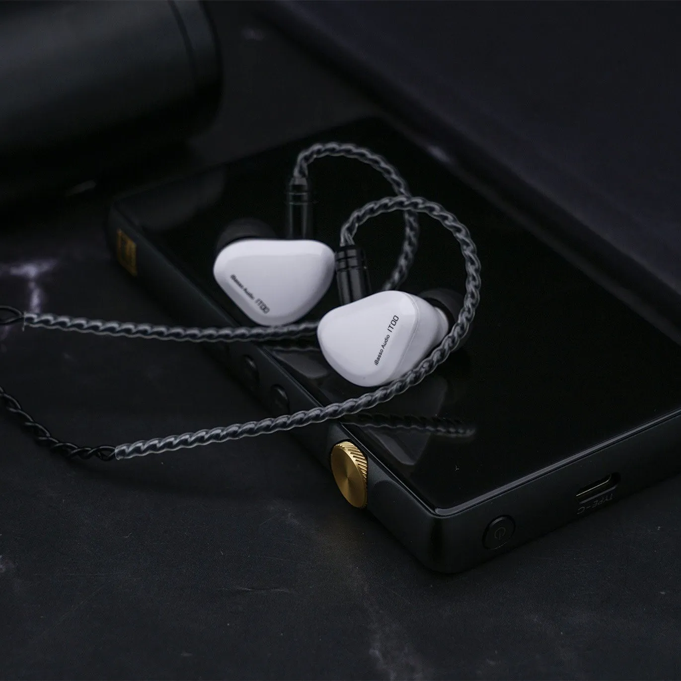 iBasso IT00 HiFi Audiophile Entry-Level in-Ear Monitor/Earphones