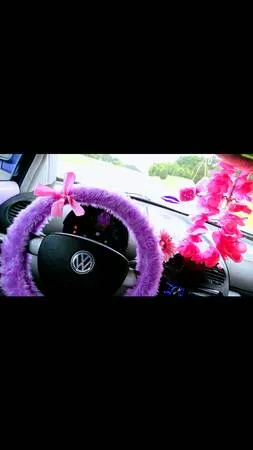 Lilac fuzzy car steering wheel cover with Barbie Pink Satin Bow